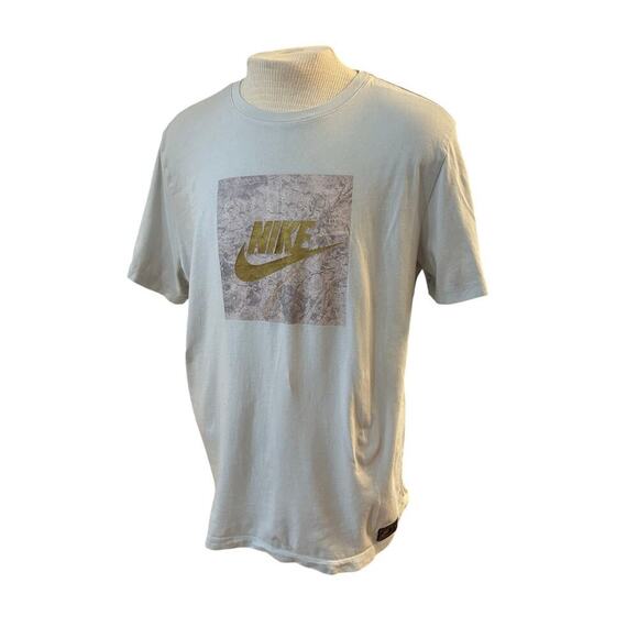 NIKE TSHIRT light gray AND GOLD. MENS SIZE XL - Picture 1 of 4